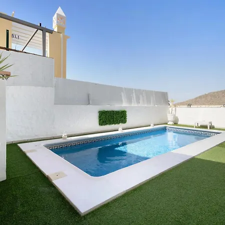 Luxury Torviscas אדחה
