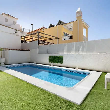 וילה Luxury Torviscas